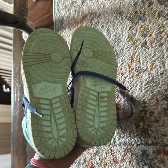 Nike air Jordan 1’s - Picture 2 of 3